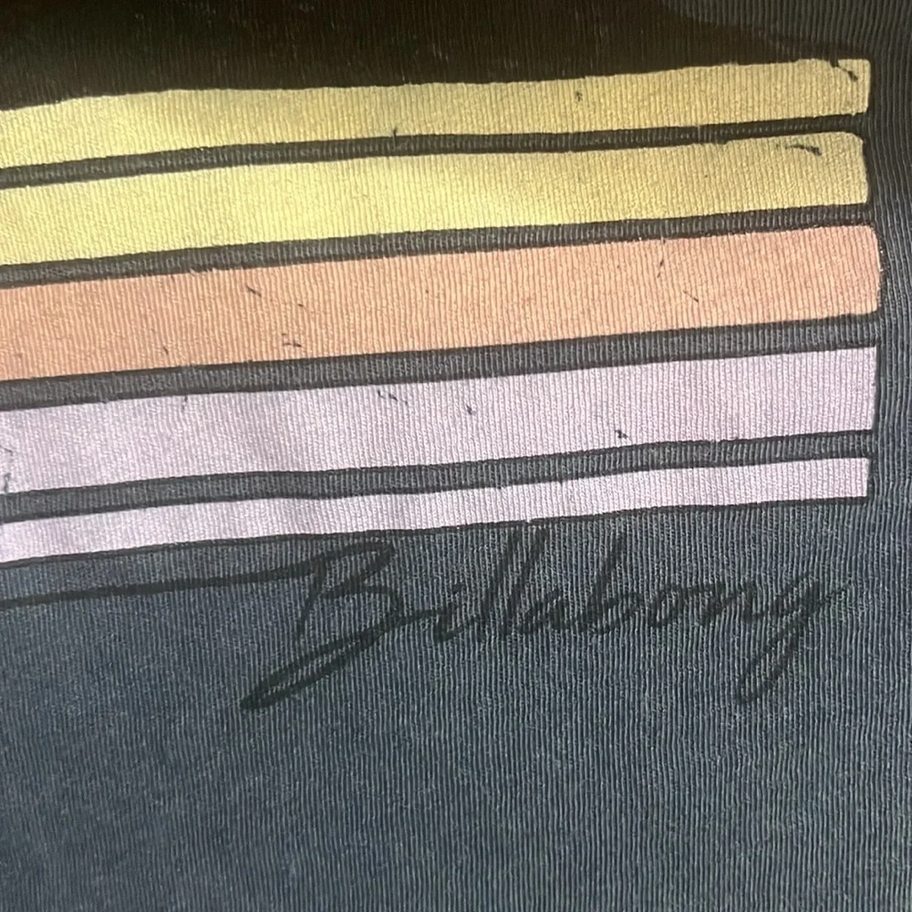 Billabong t-shirt - Picture 2 of 2